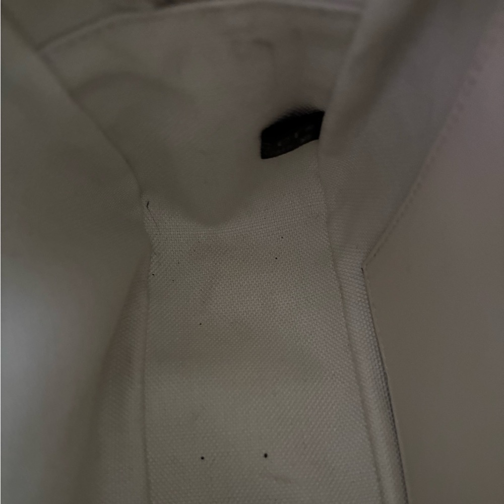 Gucci GG Marmont Small Camera Bag - Picture 16 of 16